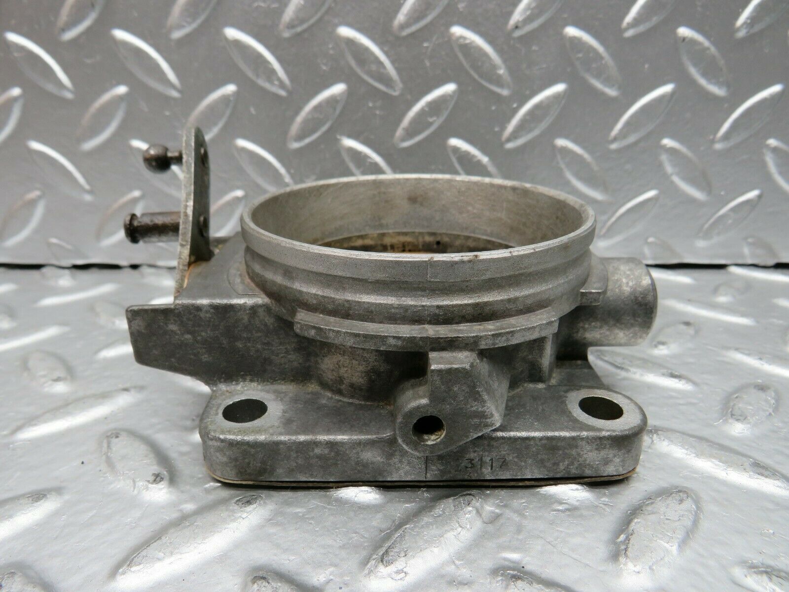 24069 Mercedes-Benz W123 280E Throttle Body Valve