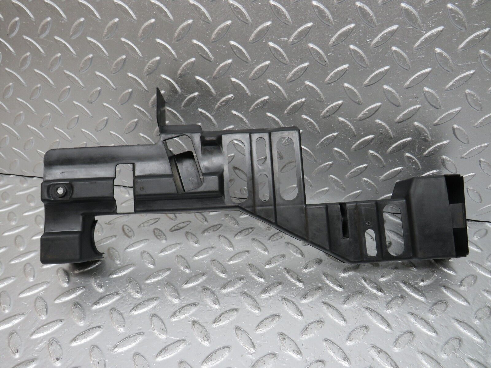 33240 Mercedes-Benz W202 C180 Car Jack Holder Cover 2028990414