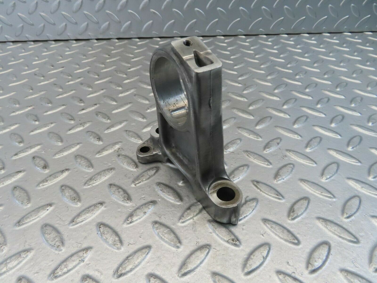 10963 Mercedes-Benz W115 220D Engine Camshaft Tower Bearing 6210511216