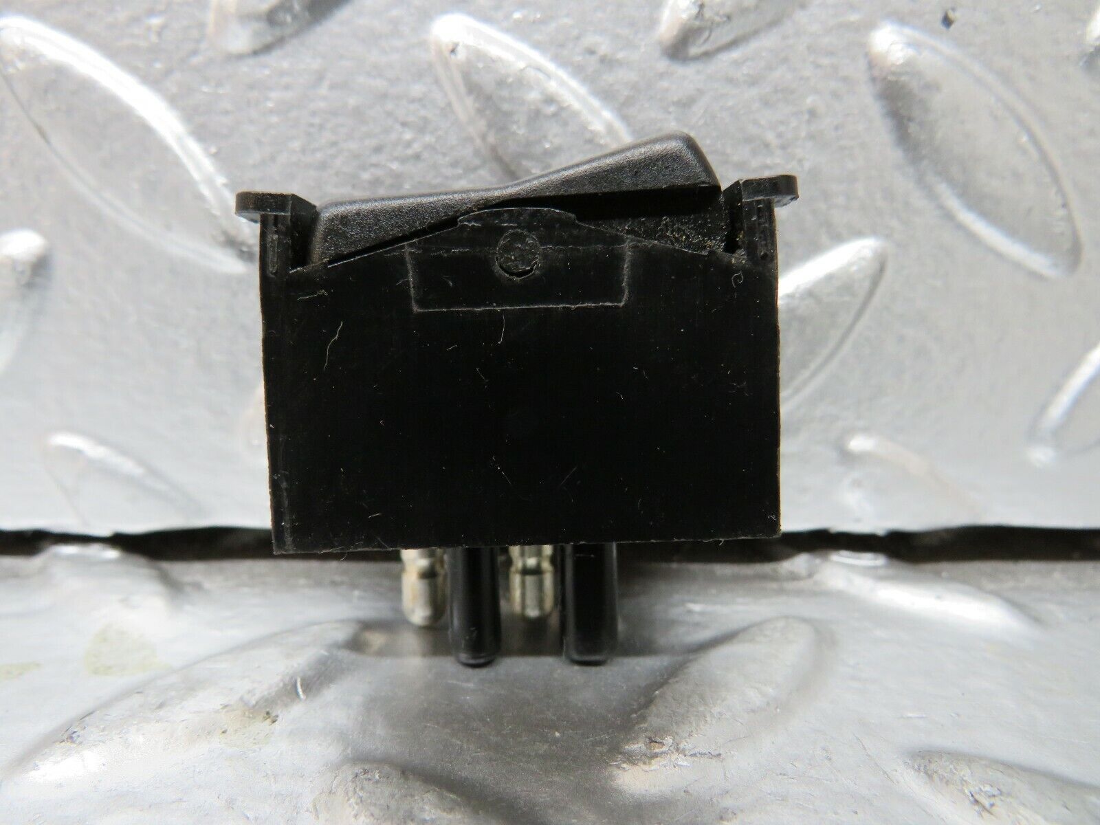 23412 Mercedes-Benz W116 350SE Interior Dome Light Switch 0008205810