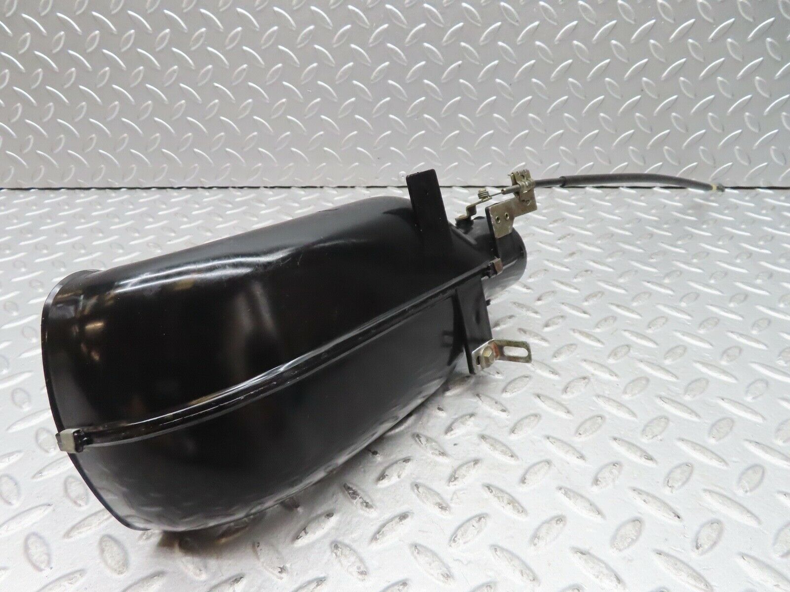 17078 Mercedes-Benz C107 380SLC Heater Air Duct