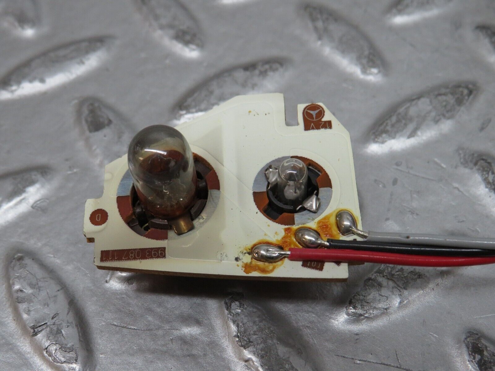 28511 Mercedes-Benz S123 240D Wagon Instrument Cluster Fuel Temp Oil Gauge