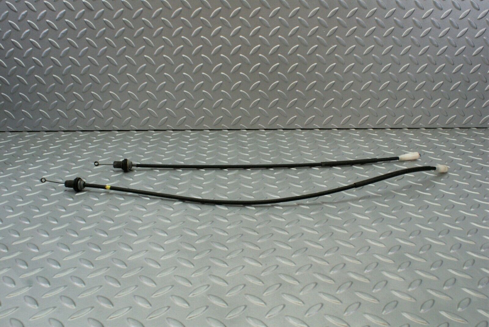 3047 Mercedes-Benz C123 280CE Coupe Heater Control Cable Pair