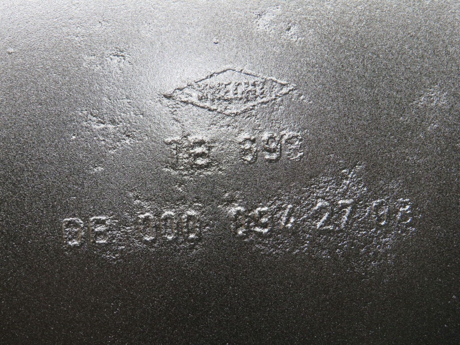 40382 Mercedes-Benz W110 230 Air Filter Housing Connection To Carburettor 0000942708