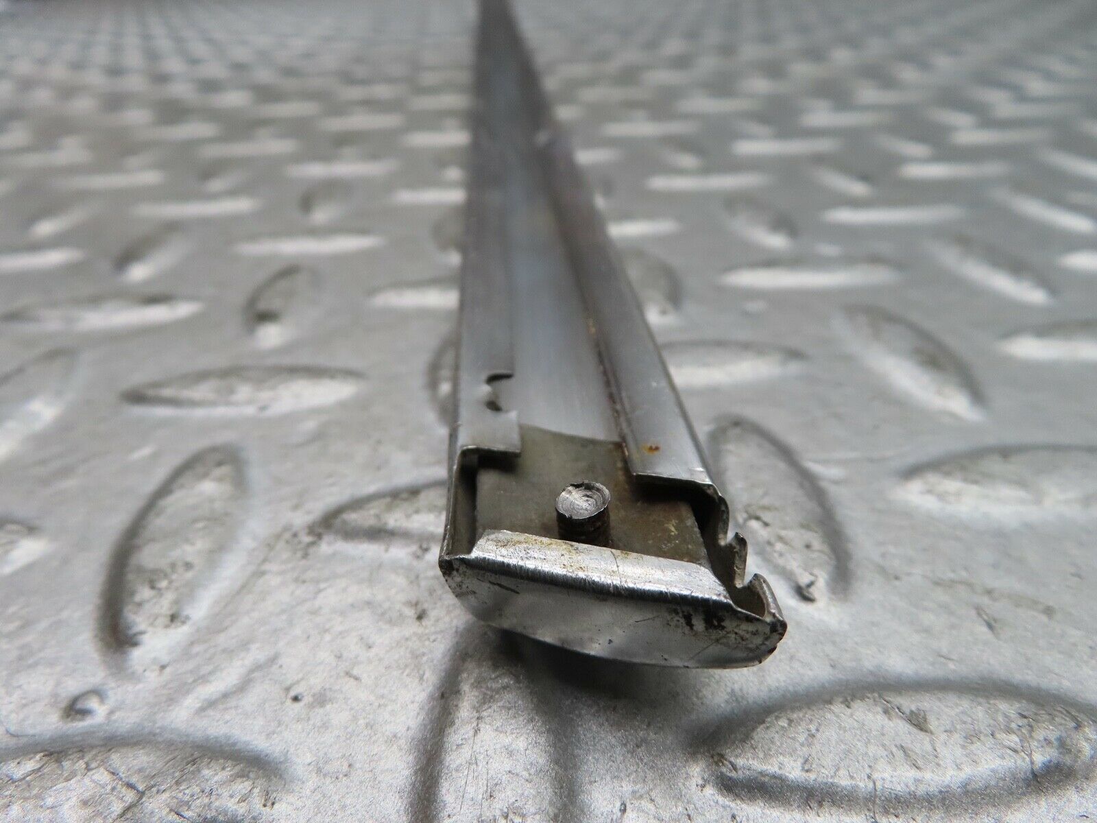 18919 Mercedes-Benz W121 190b Ponton Rear Left Door Upper Chrome Trim