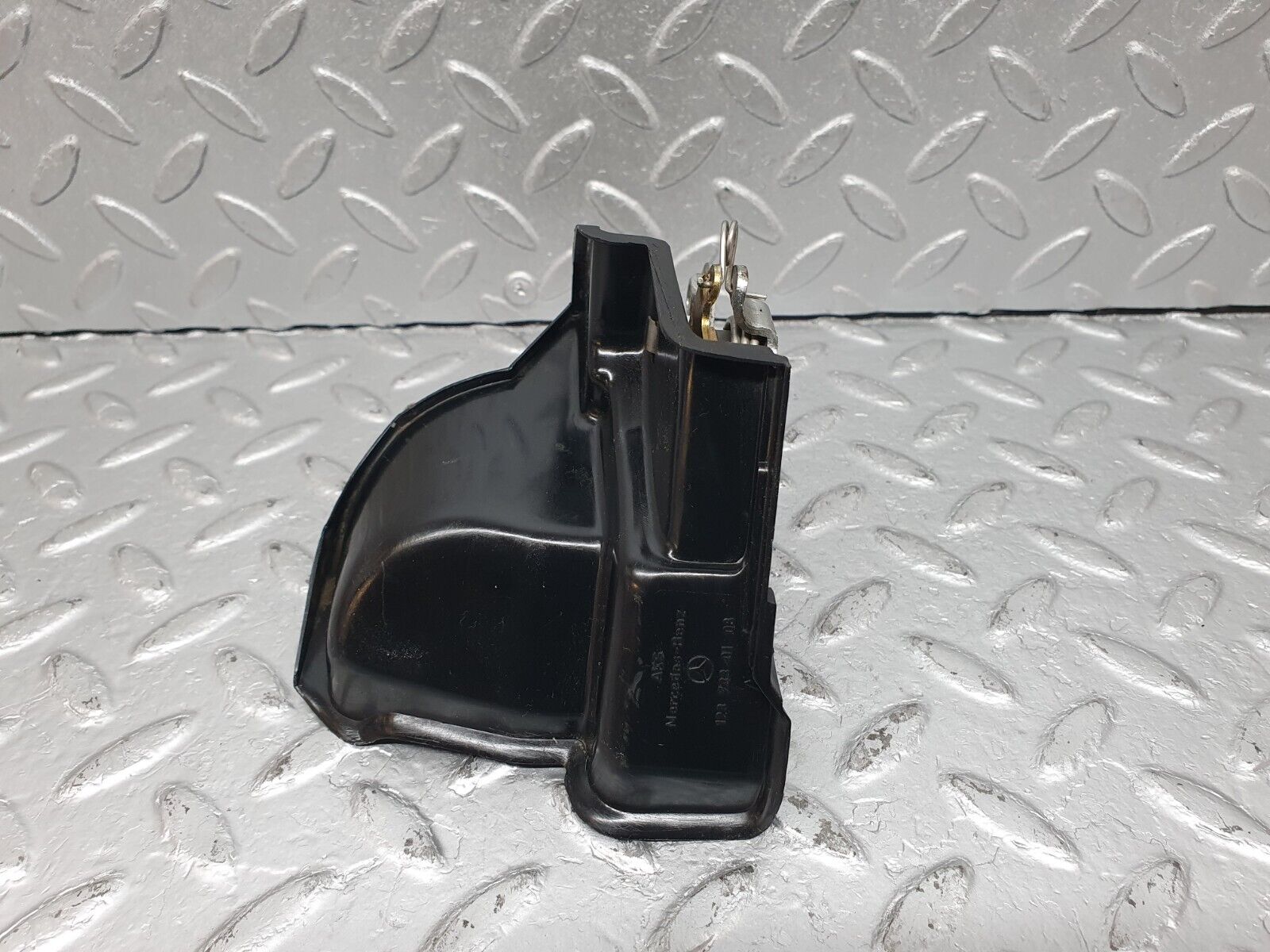 41106 Mercedes-Benz W126 300SE Rear Left Door Lock Mechanism 1237330108