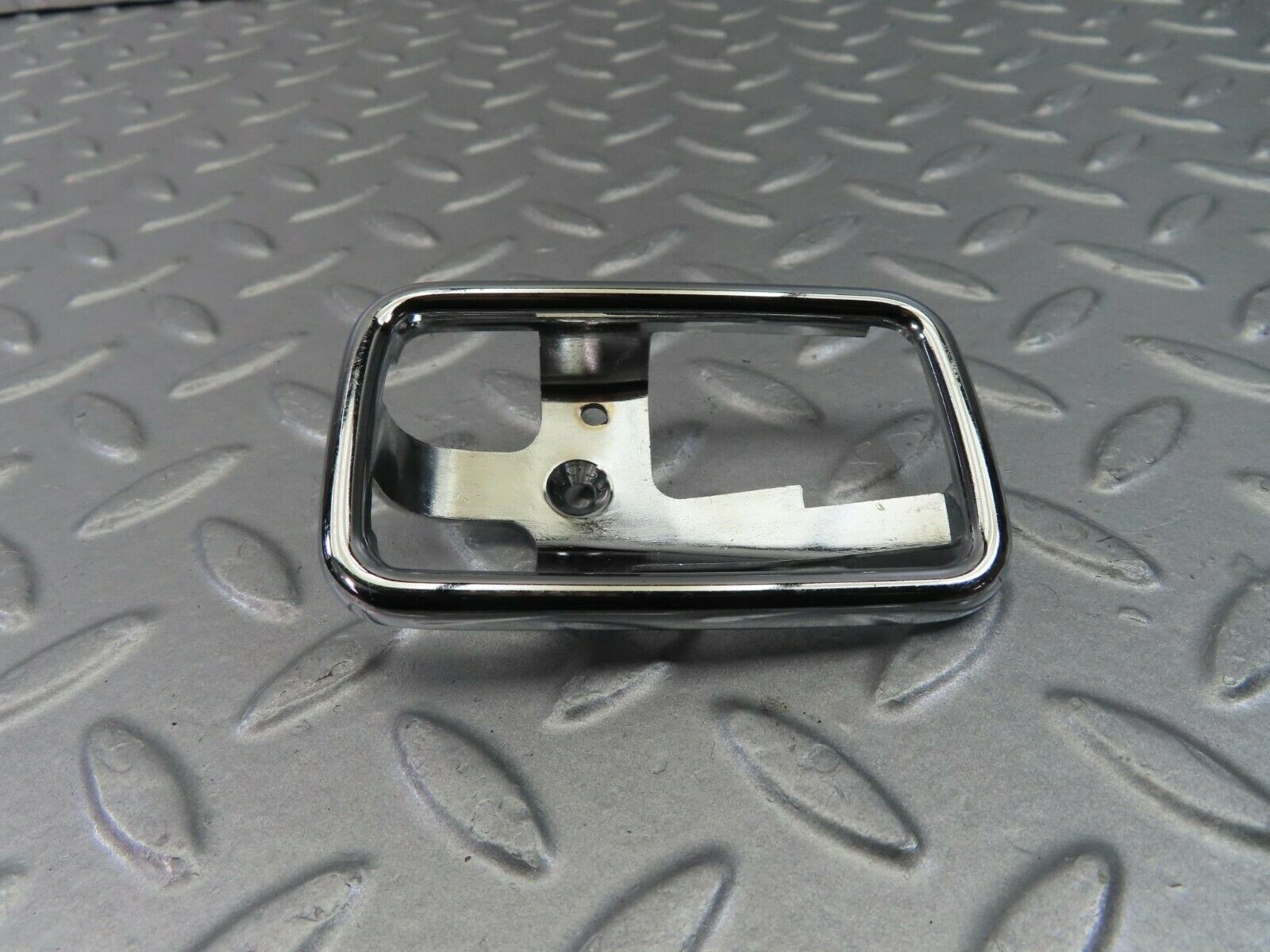 8881 Mercedes-Benz W108 Chrome Frame For Door Opener Left 1087660511