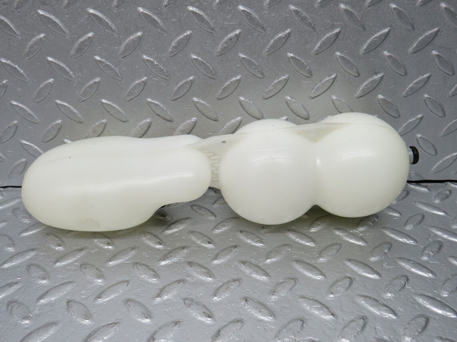 39418 Mercedes-Benz R129 320SL Coupe Vacuum Reservoir Tank