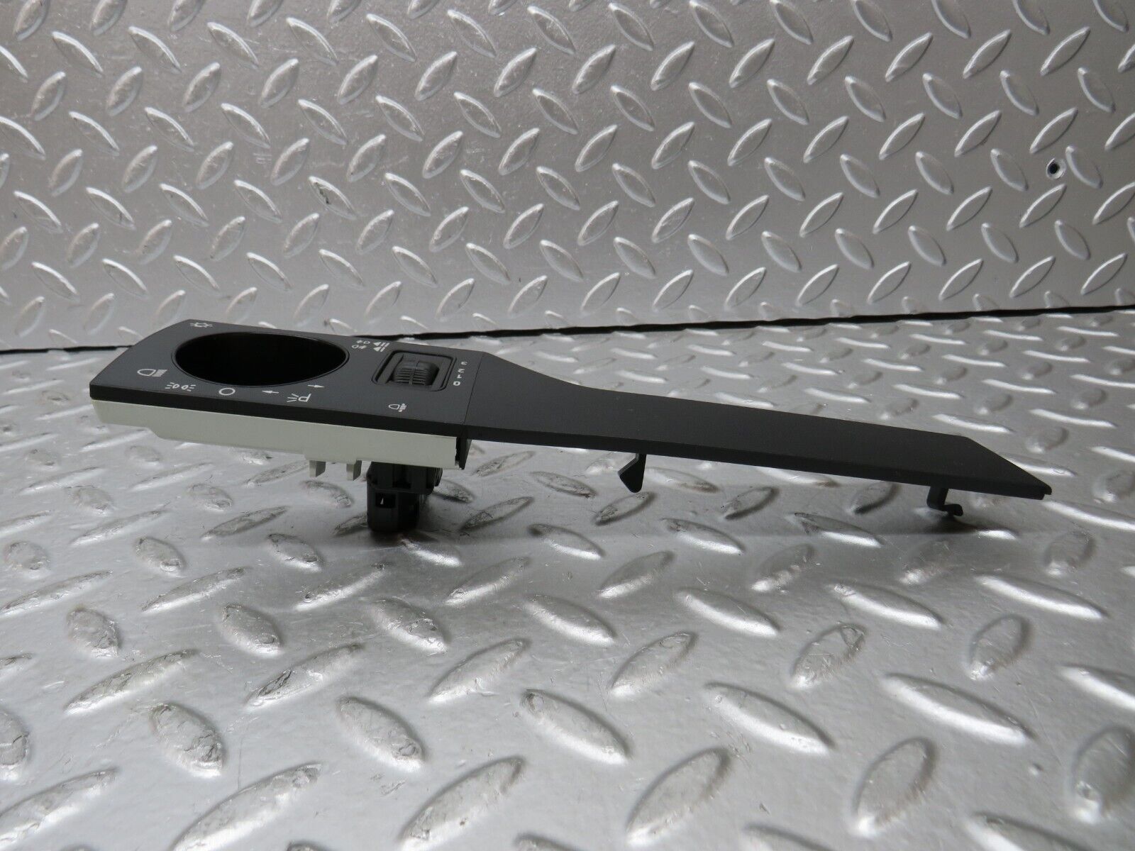 30290 Mercedes-Benz W124 230E Headlight Switch Cover Trim Surround 1248000673