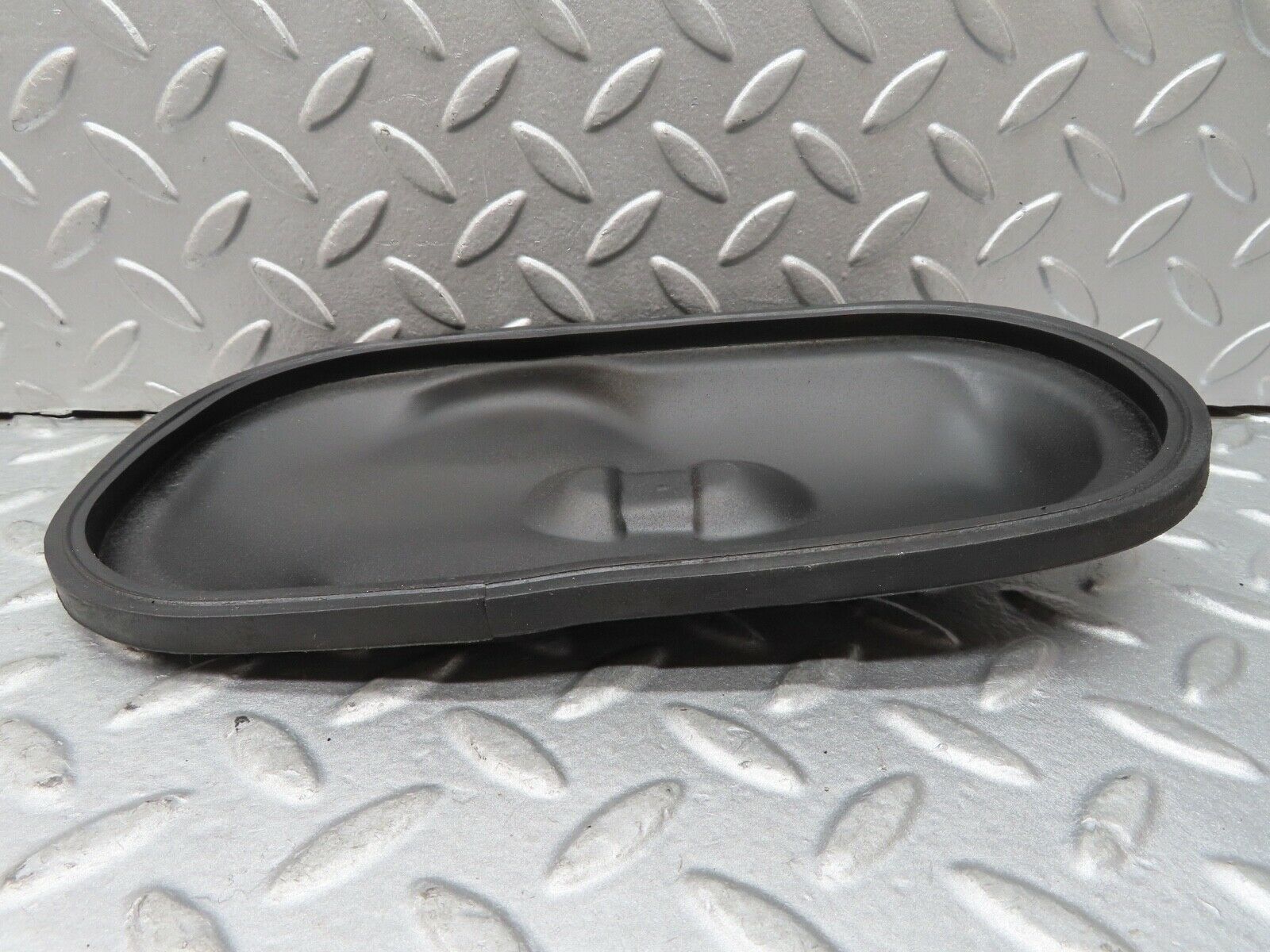 17539 Mercedes-Benz W116 450SEL Right Headlight Access Panel