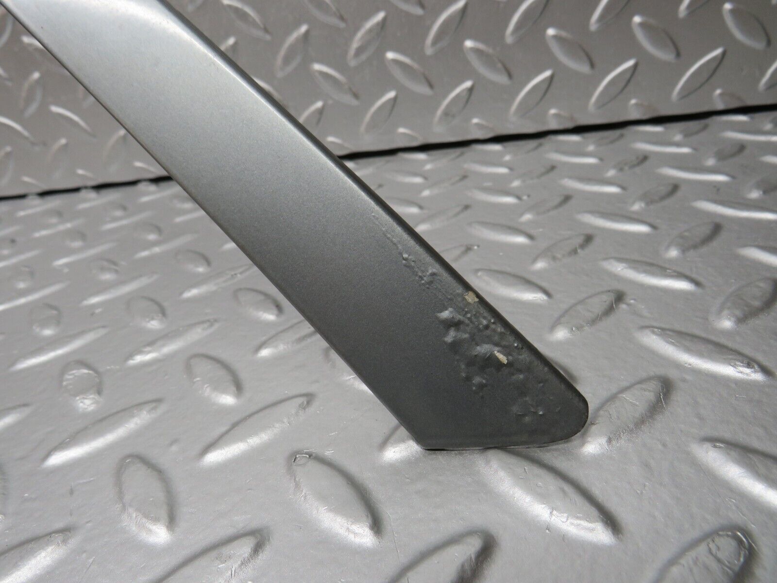 32311 Mercedes-Benz S124 300TE Wagon Front Right Door Exterior Frame Trim