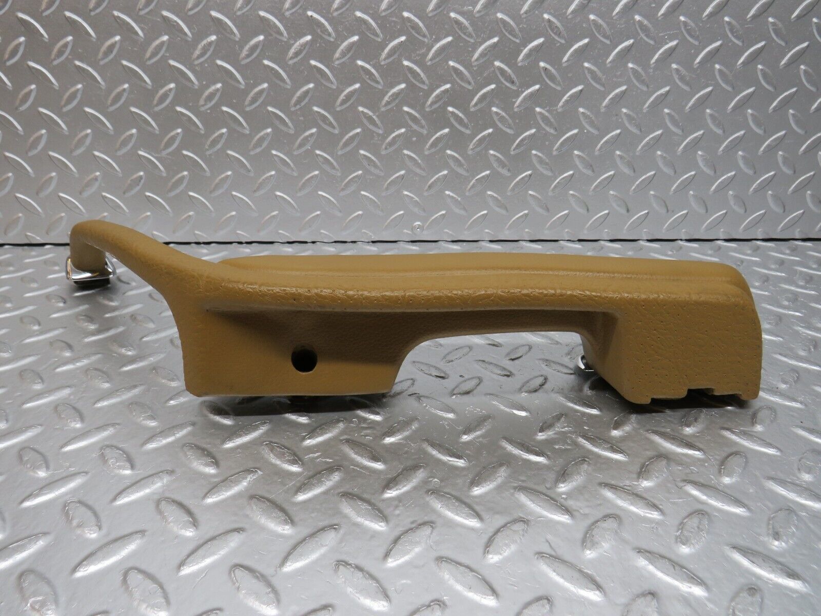 0652 Mercedes-Benz C107 350SLC Coupe Interior Door Handle Right