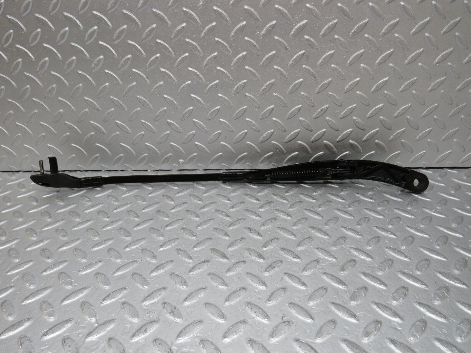 35265 Mercedes-Benz W221 Front Windscreen Wiper Arm Bosch