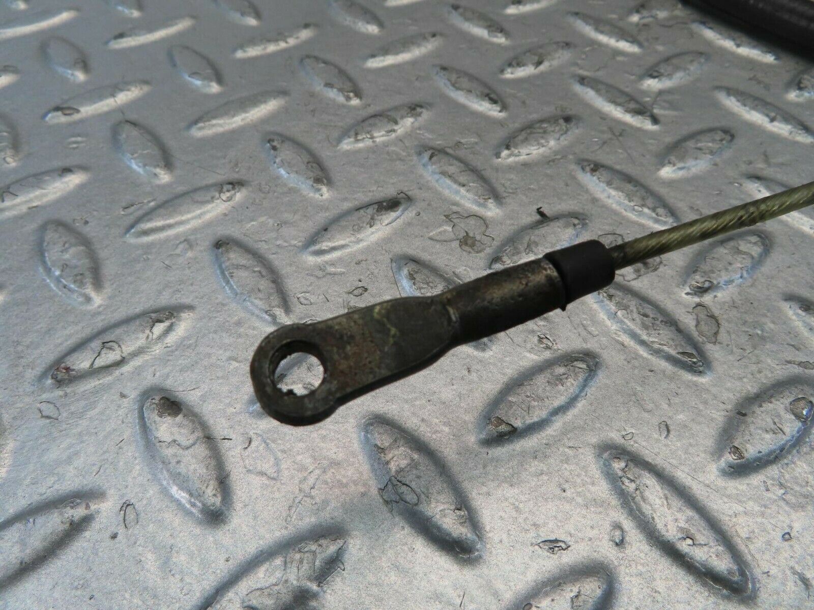 11572 Mercedes-Benz C123 230CE Coupe Handbrake Cable