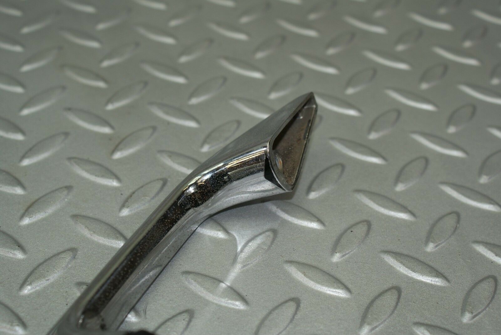 3106 Mercedes-Benz W115 220D Door Handle Rear Left 1157660301