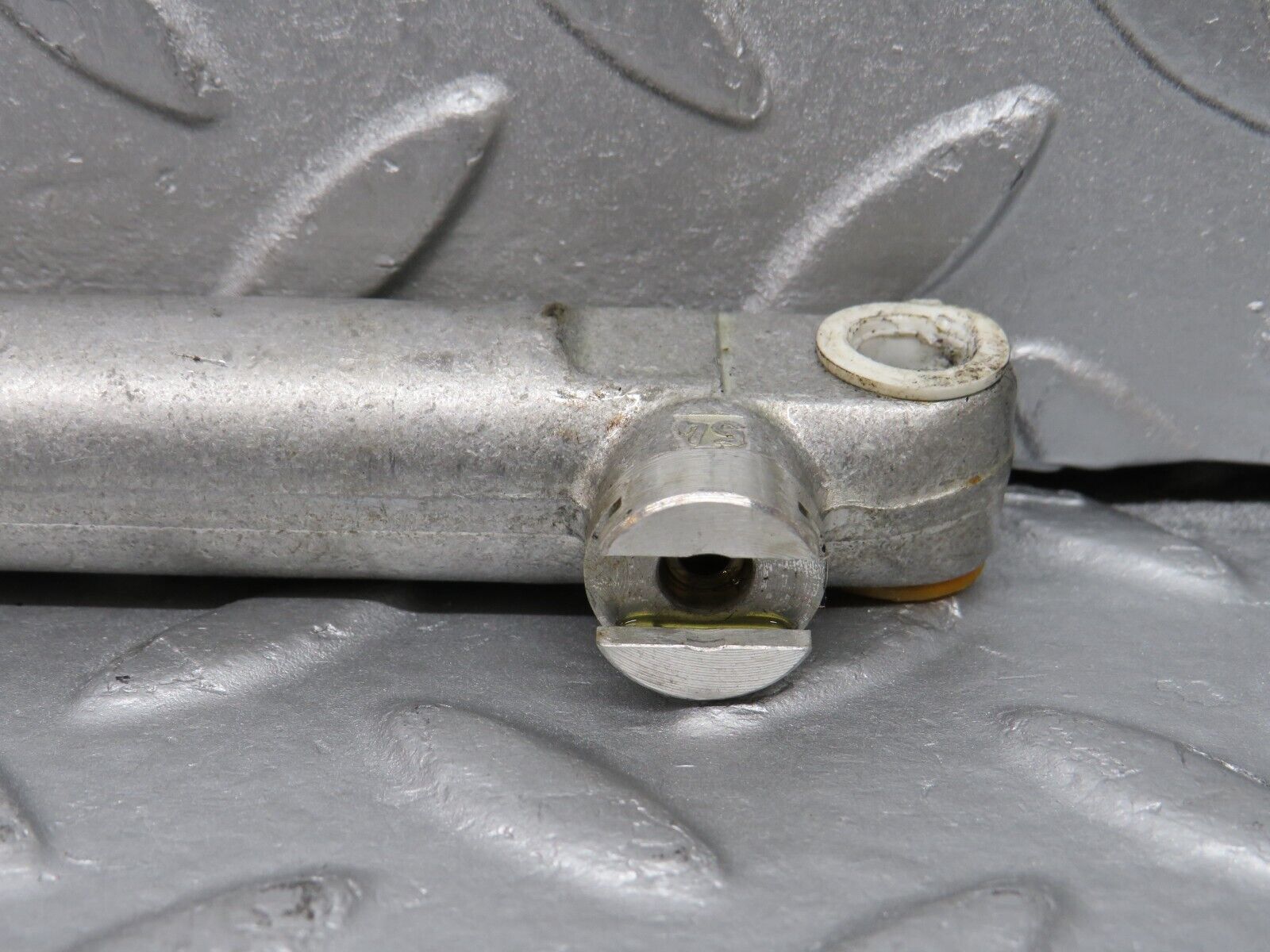 38573 Mercedes-Benz R129 280SL Coupe Roof Folding Hydraulic Cylinder 1298002072