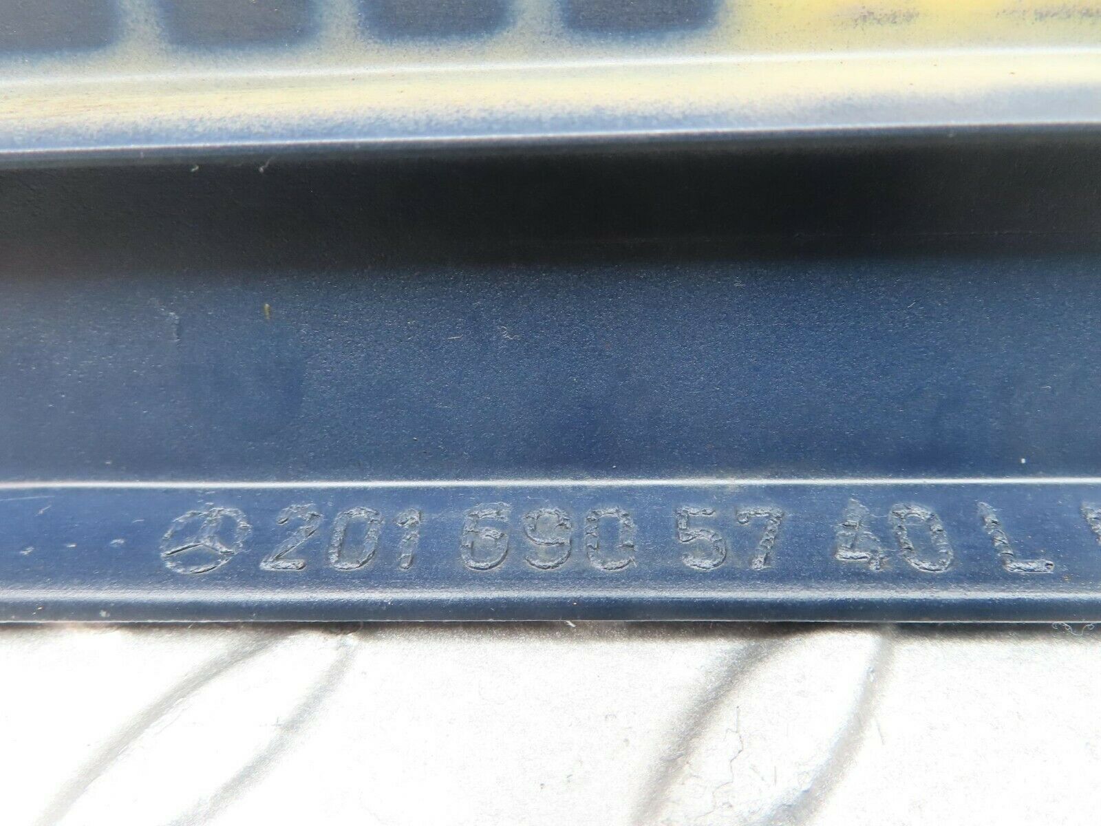 10542 Mercedes-Benz W201 190E Rear Left Door Moulding Trim 2016905740