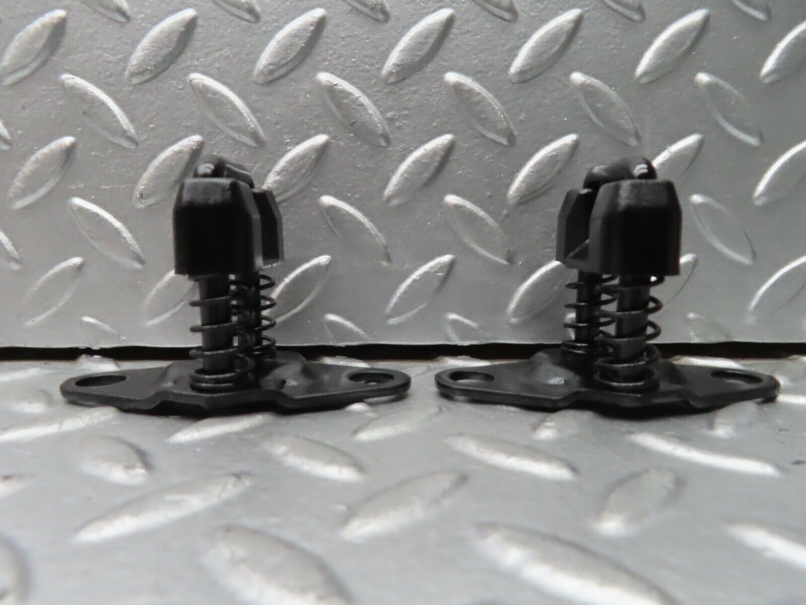 21677 Mercedes-Benz W126 300SE Bonnet Lock Catch Pair 1268800060