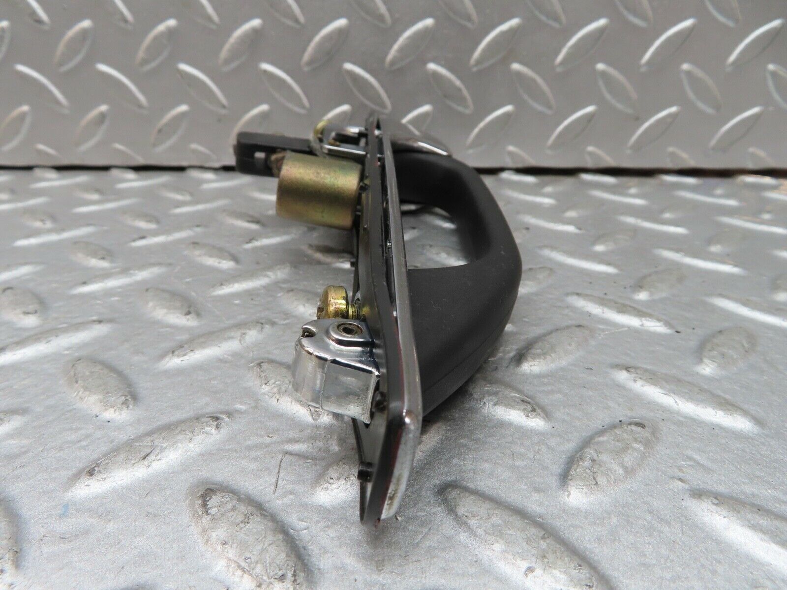 19151 Mercedes-Benz W123 300D Rear Exterior Door Handle 1237600359