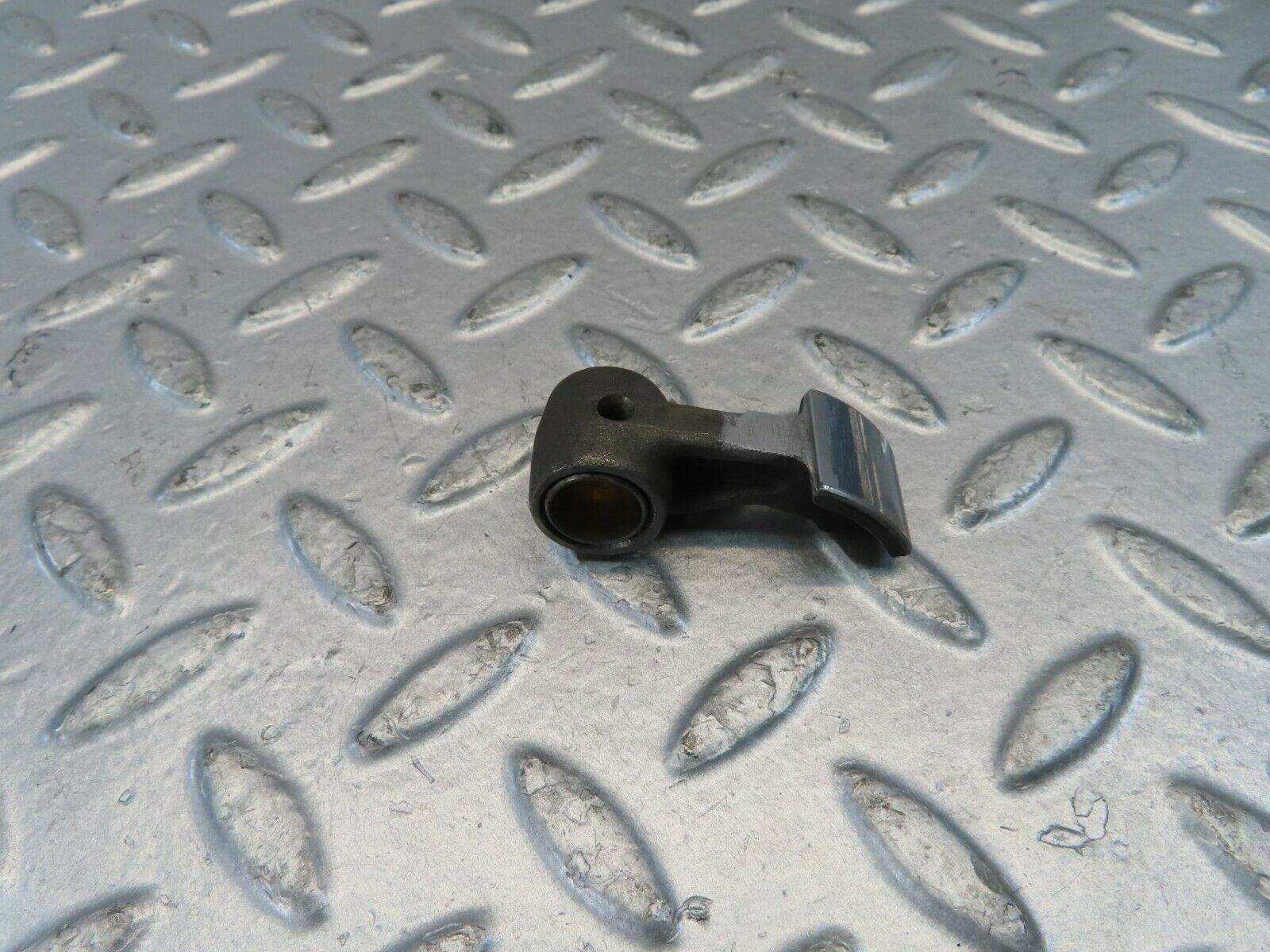 10973 Mercedes-Benz W115 220D Rocker Arm