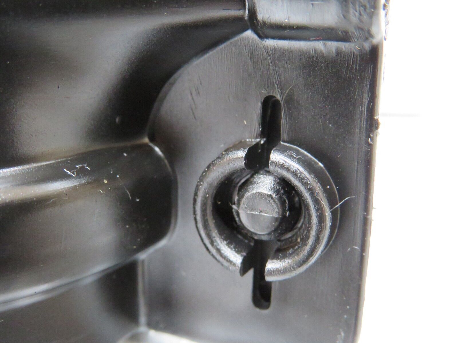 25592 Mercedes-Benz W123 200 Ignition Coil Protective Cap 0001581785