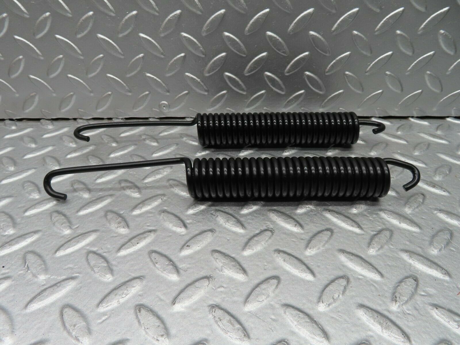 19828 Mercedes-Benz W108 280SE Bonnet Hinge Spring Set