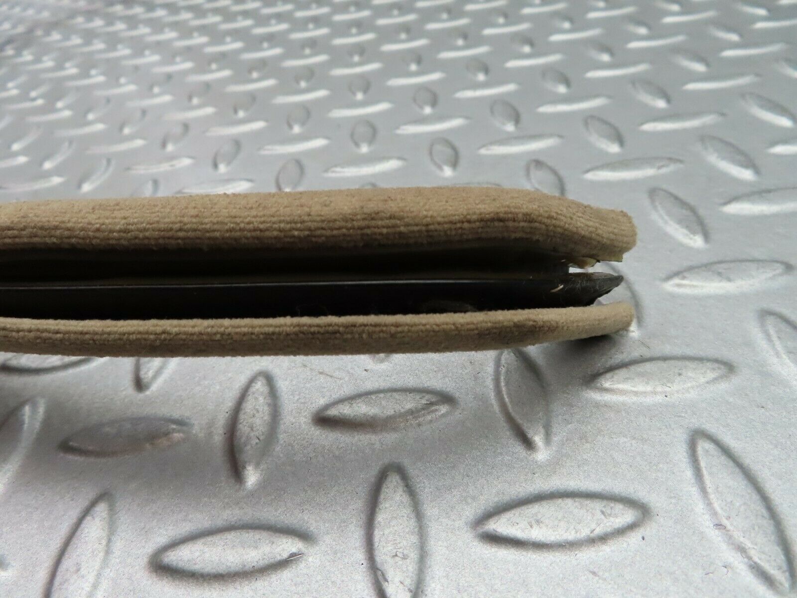 5501 Mercedes-Benz W124 230E Front Right Door Frame Rubber Seal Beige Cloth