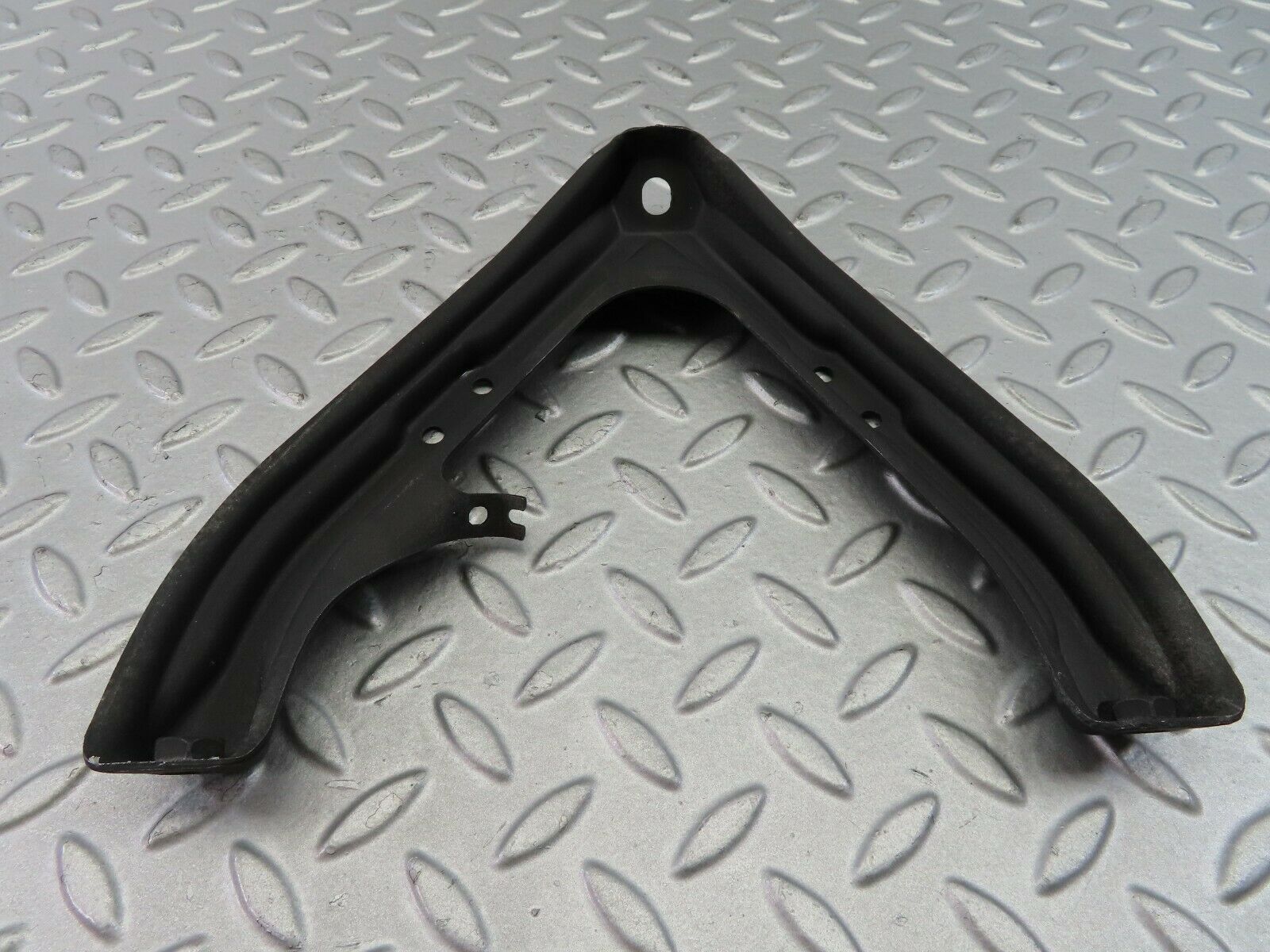 7768 Mercedes-Benz S123 230TE Wagon Air Intake Manifold Bracket