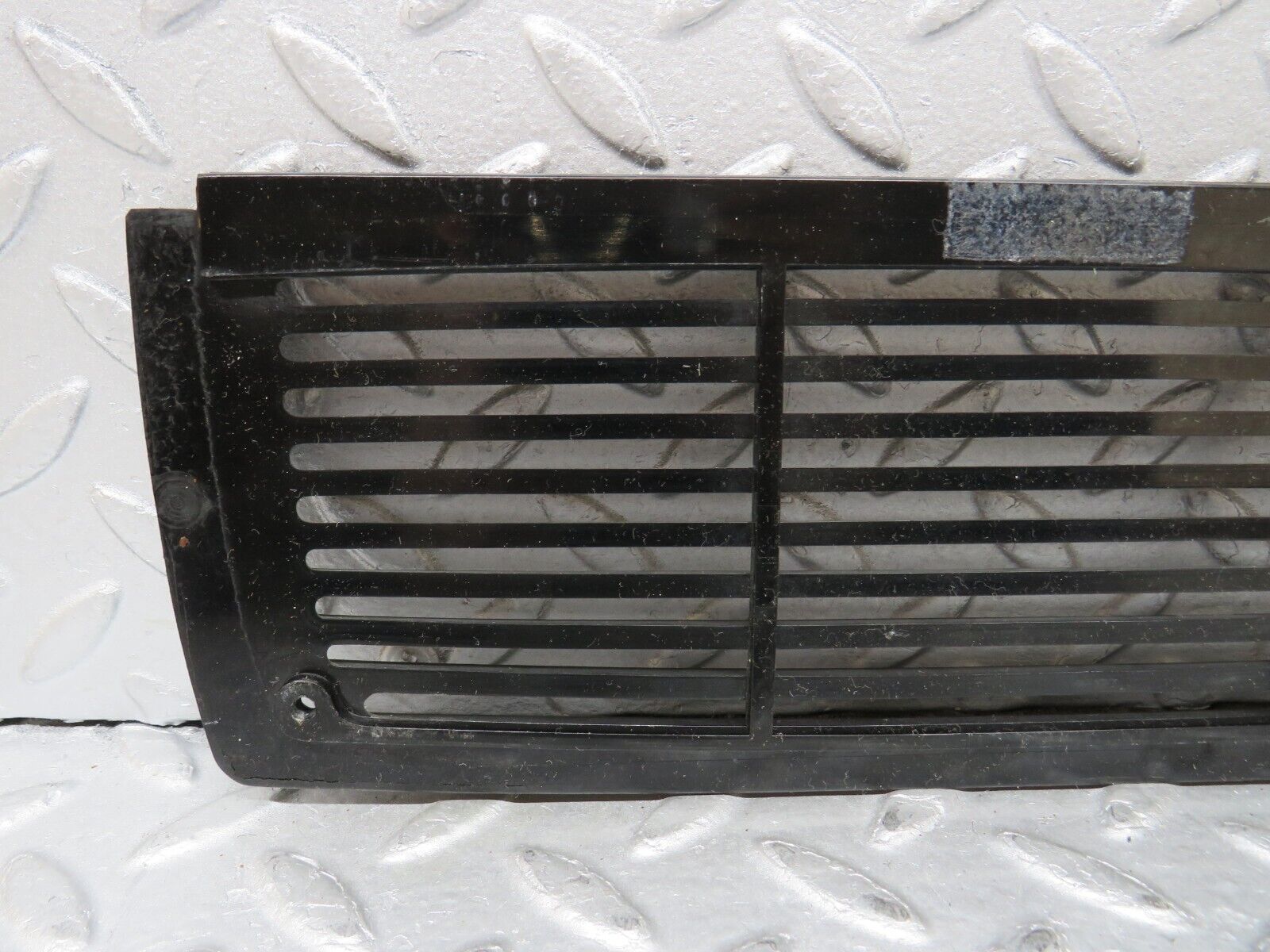 37489 Mercedes-Benz W109 300SEL Dashboard Speaker Cover