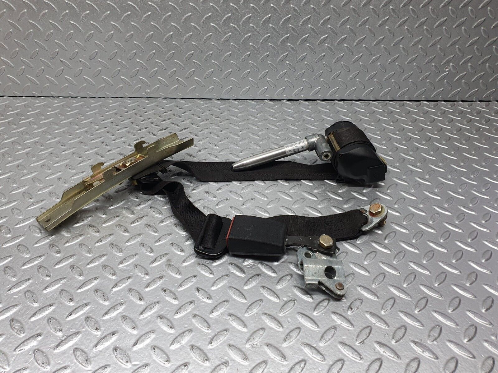 41270 Mercedes-Benz W126 300SE Front Right Seat Belt With Buckle 1268604086 126868001