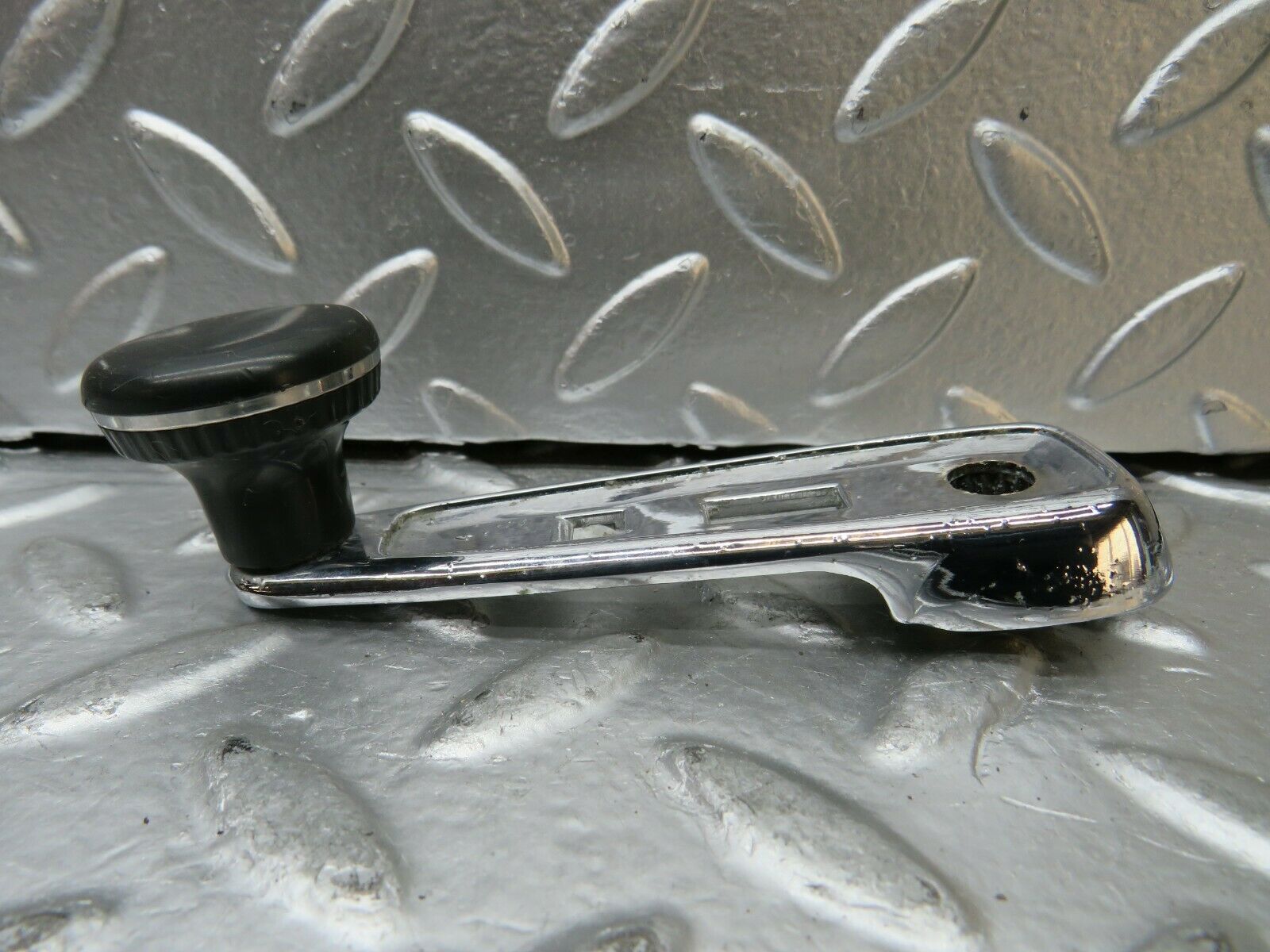 22990 Mercedes-Benz C123 230CE Coupe Window Lifter Crank Handle