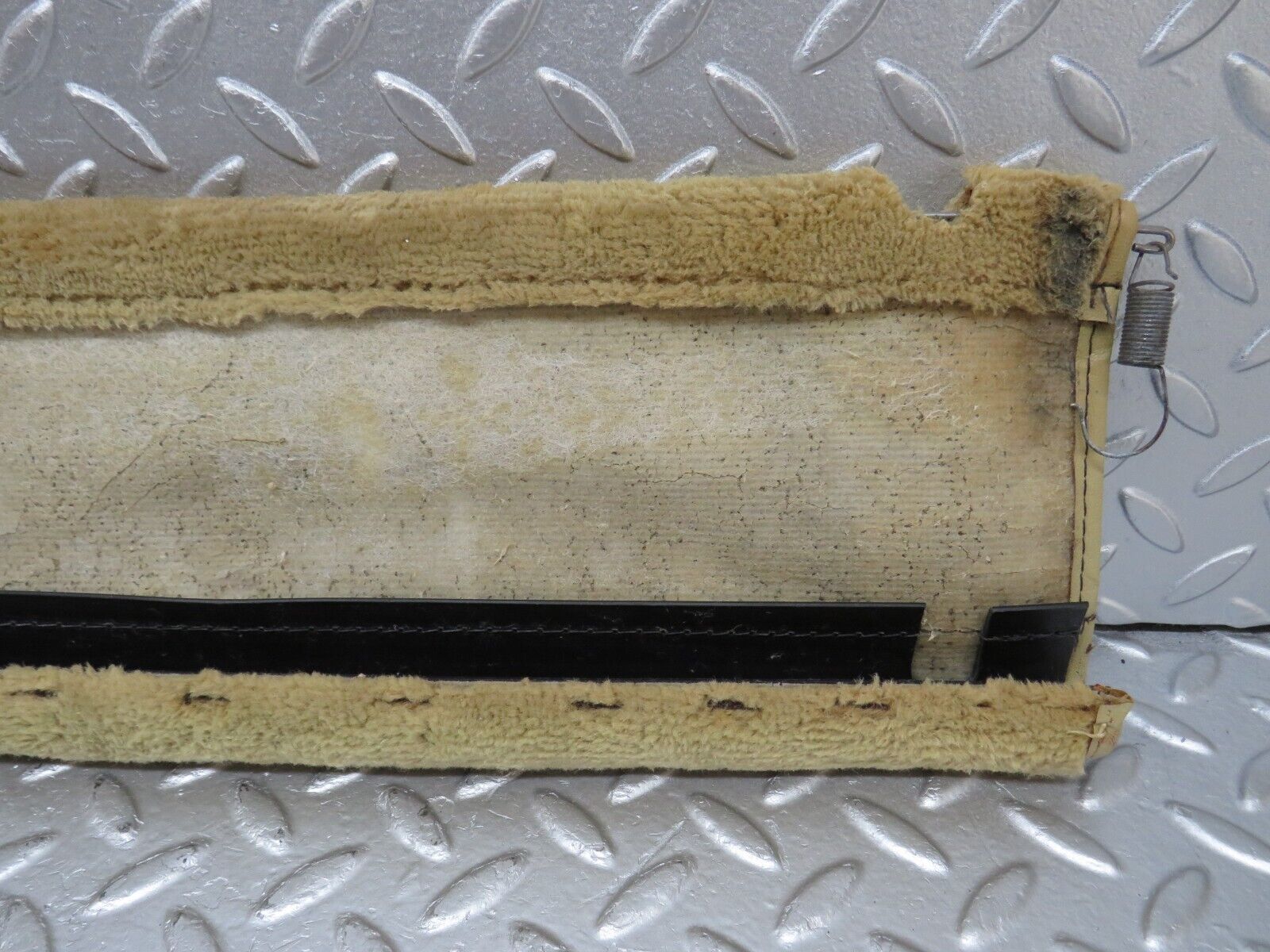 34450 Mercedes-Benz C126 380SEC Front Right Seat Under Cover Beige