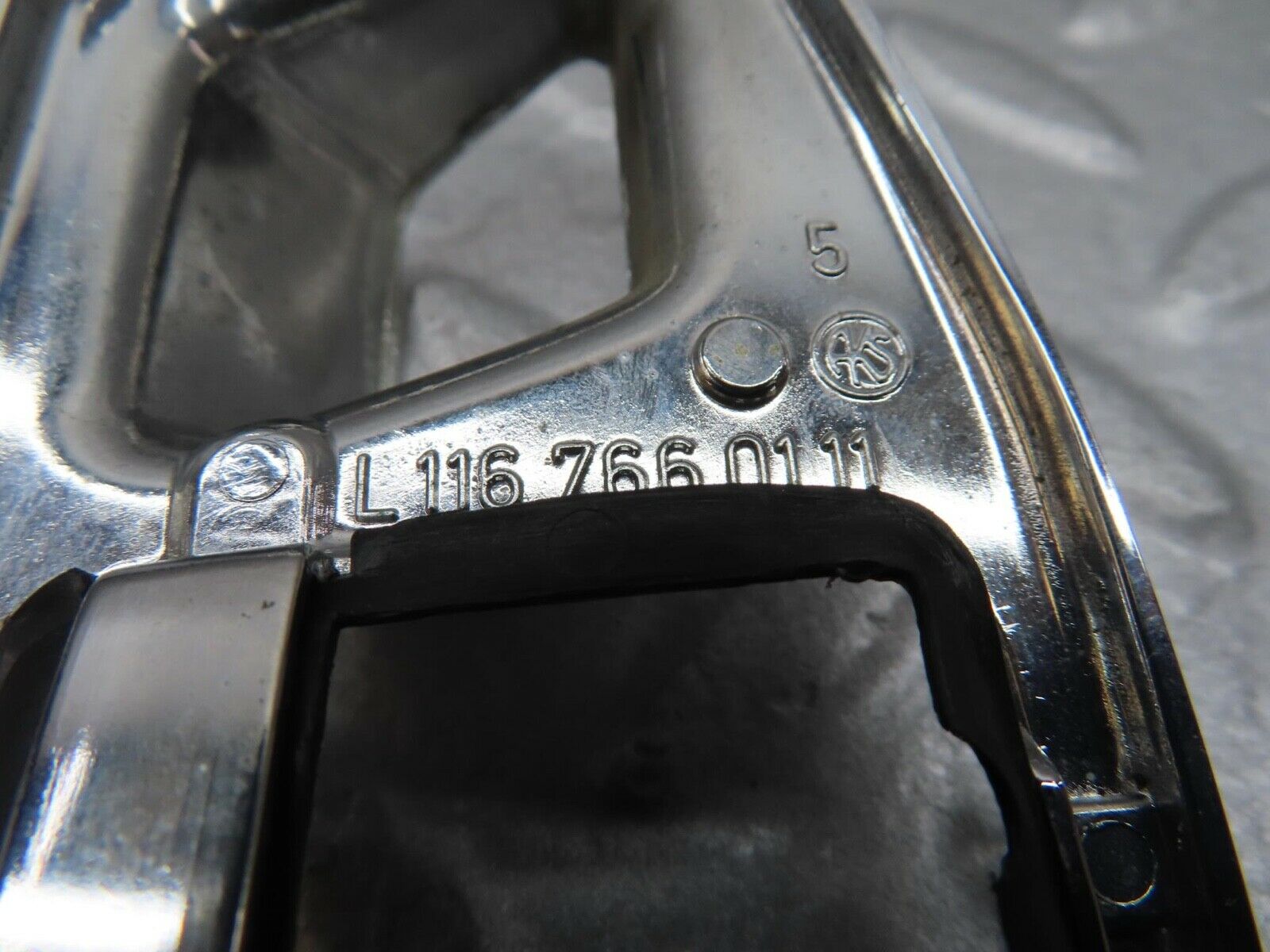 16059 Mercedes-Benz W123 280E Chrome Frame For Door Opener Left 1167660111