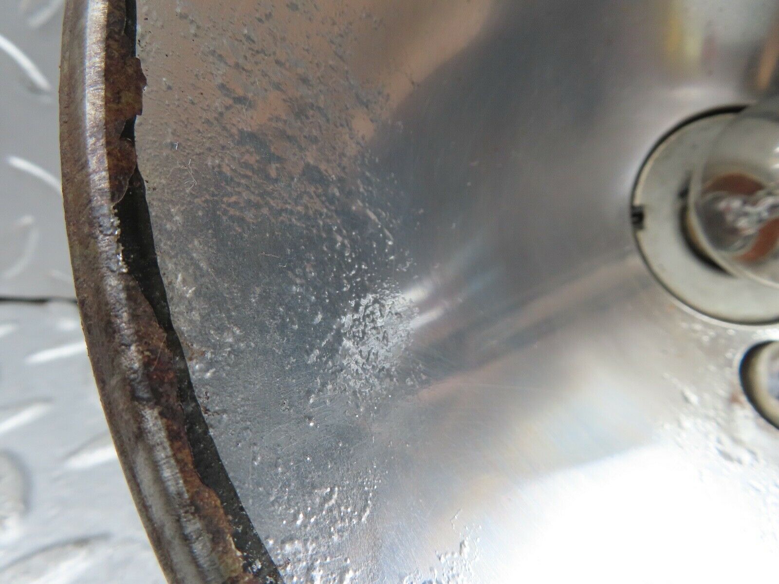 18911 Mercedes-Benz W121 190b Ponton Headlight Reflector