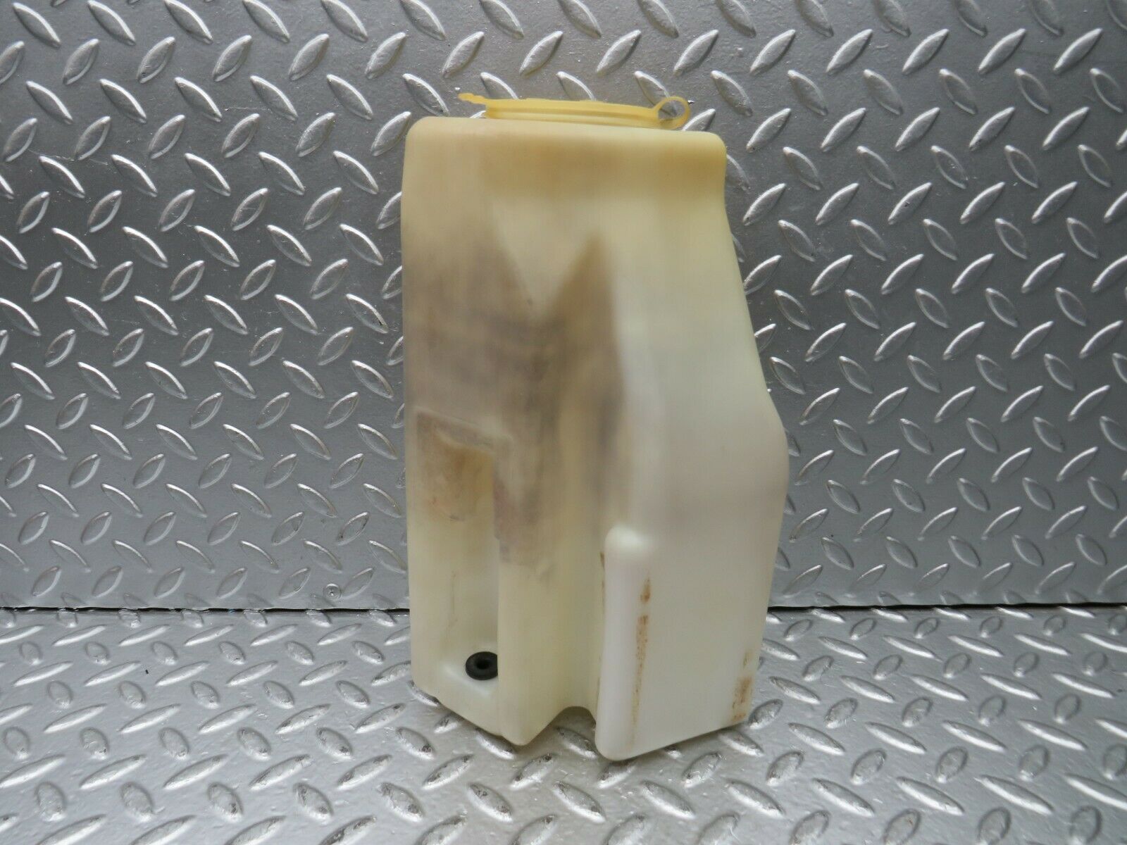 23030 Mercedes-Benz C123 230CE Windscreen Washer Reservoir Tank 1238690720