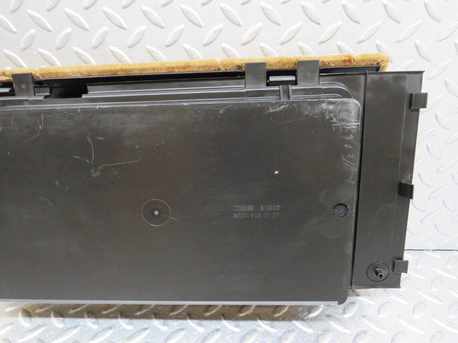 37048 Mercedes-Benz C126 420SEC Coupe Rear Left Parcel Shelf Storage 1268430107