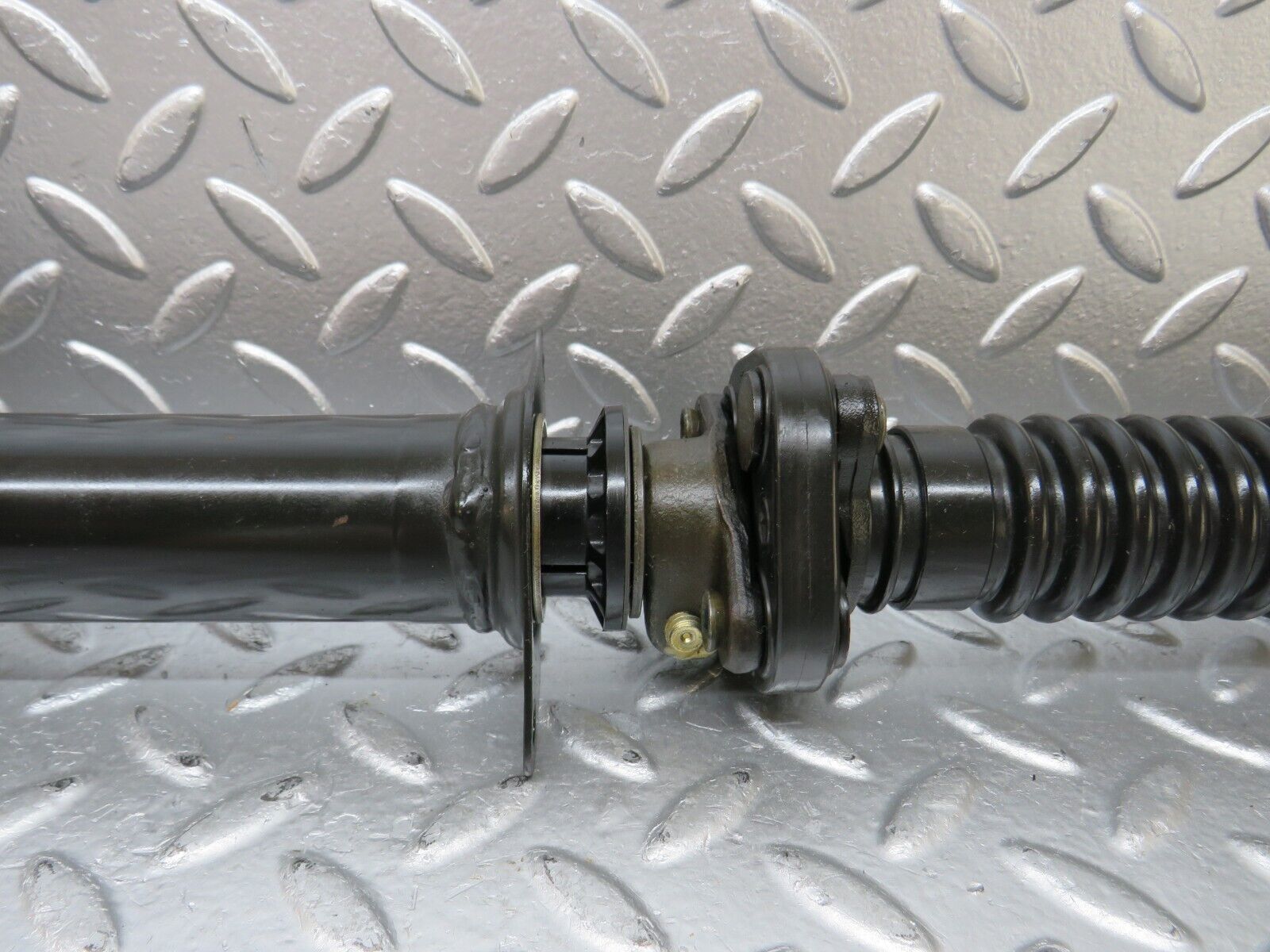 25841 Mercedes-Benz W124 280E Steering Column RHD