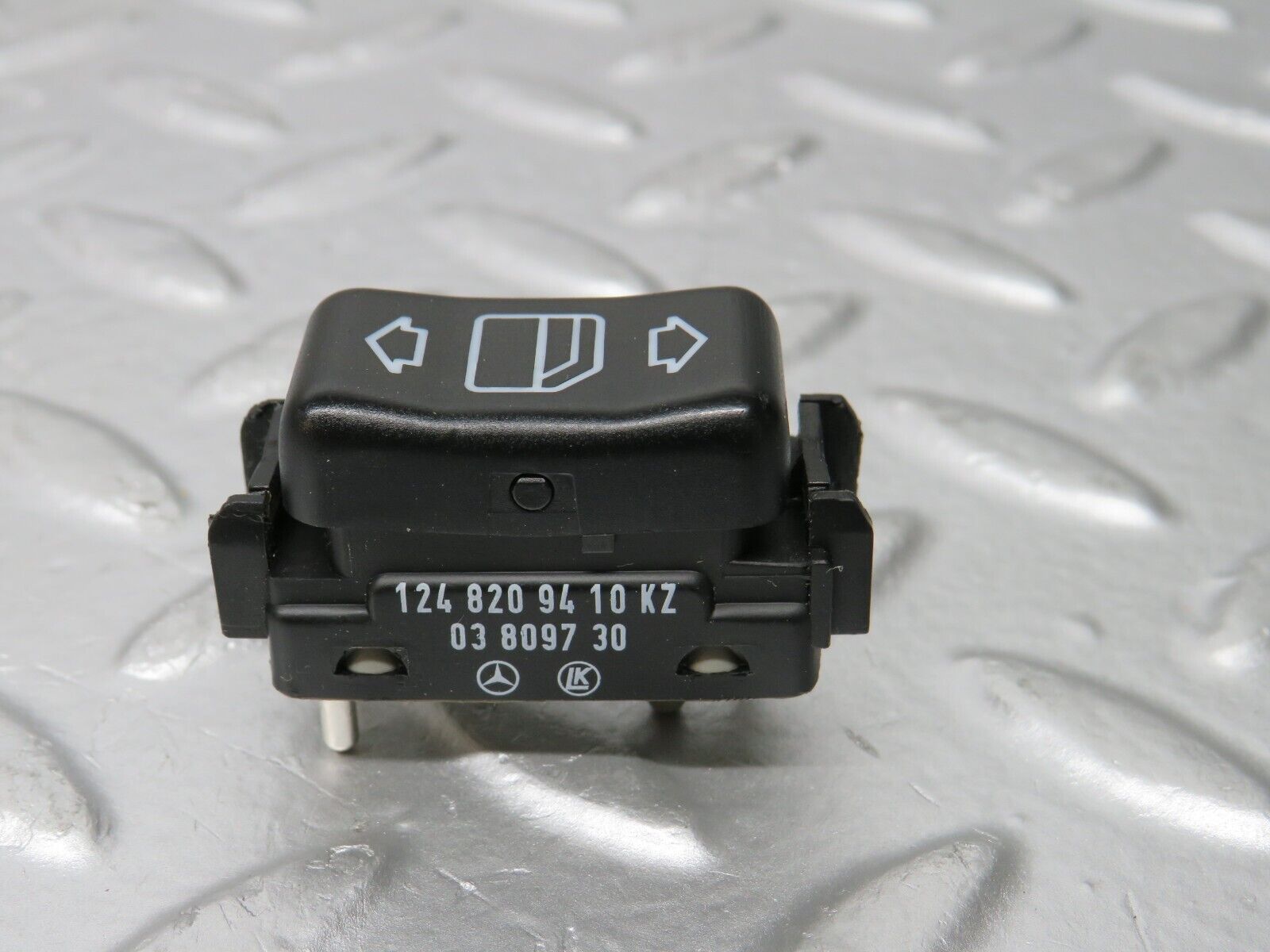31230 Mercedes-Benz S124 220TE Electric Window Switch Right Side 1248209410