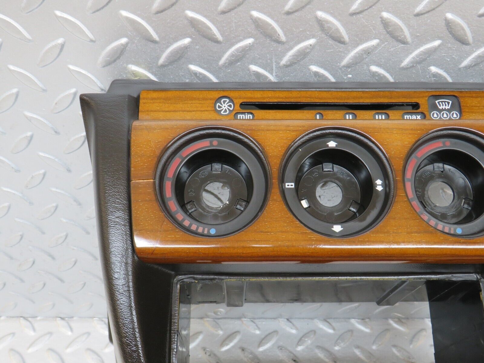 36491 Mercedes-Benz W201 190E 2.0L Centre Console Heater Control Panel 2016830275