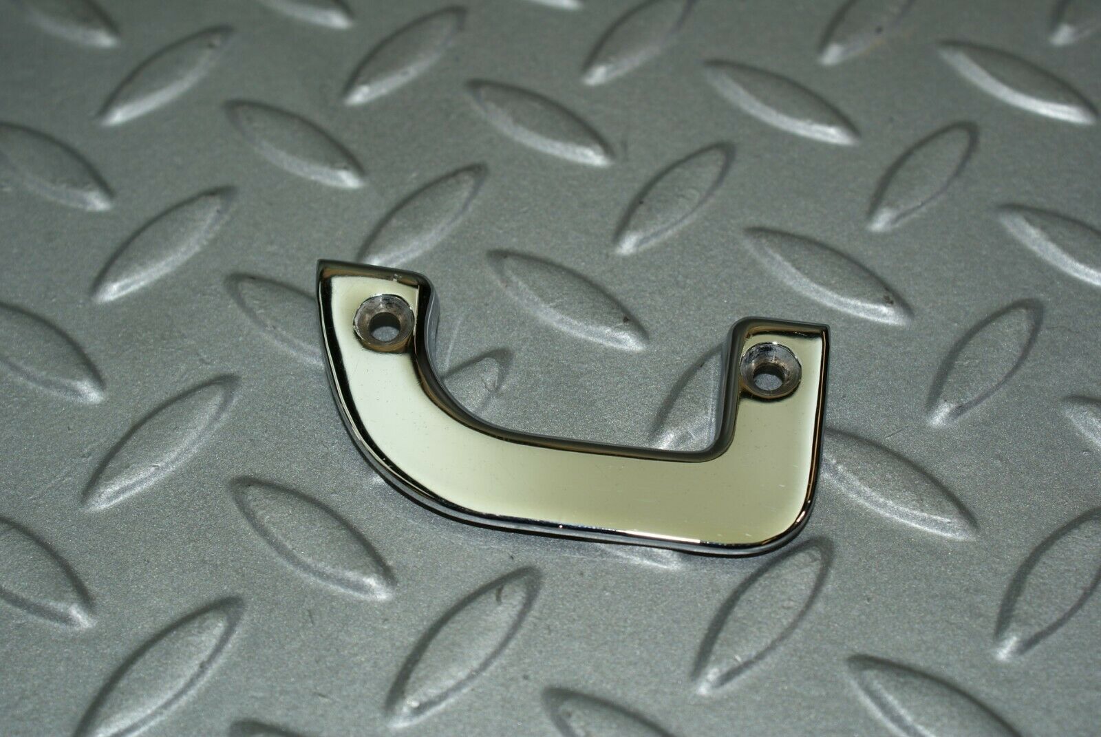 3188 Mercedes-Benz W115 220D Right Interior Chrome Door Latch Trim