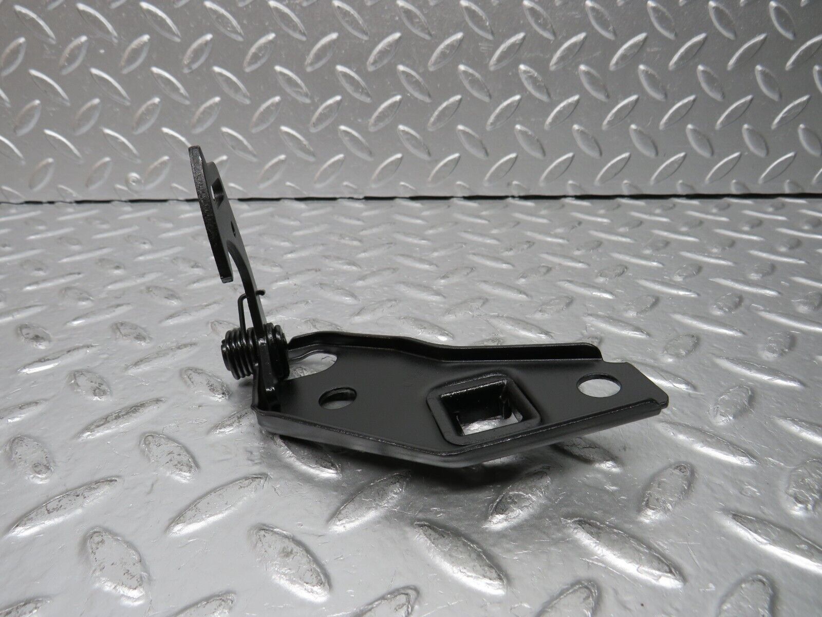 30549 Mercedes-Benz W124 230E Bonnet Release Latch