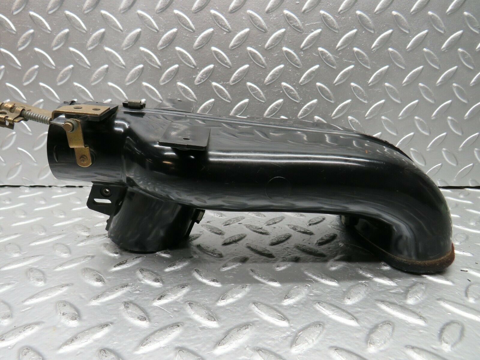 22685 Mercedes-Benz C107 450SLC Coupe Heater Air Duct