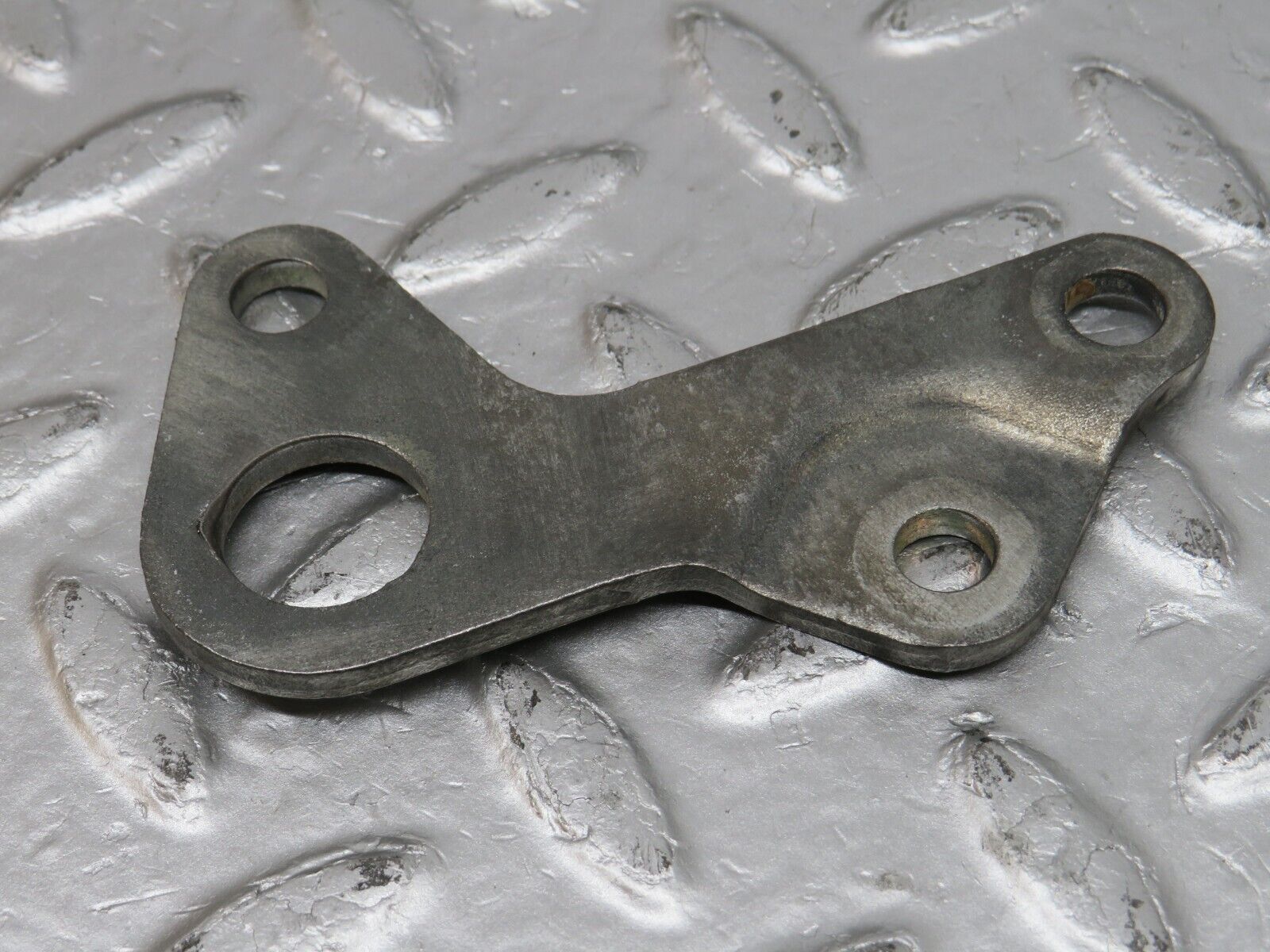 34188 Mercedes-Benz W124 260E Engine Lifting Eyes Hooks