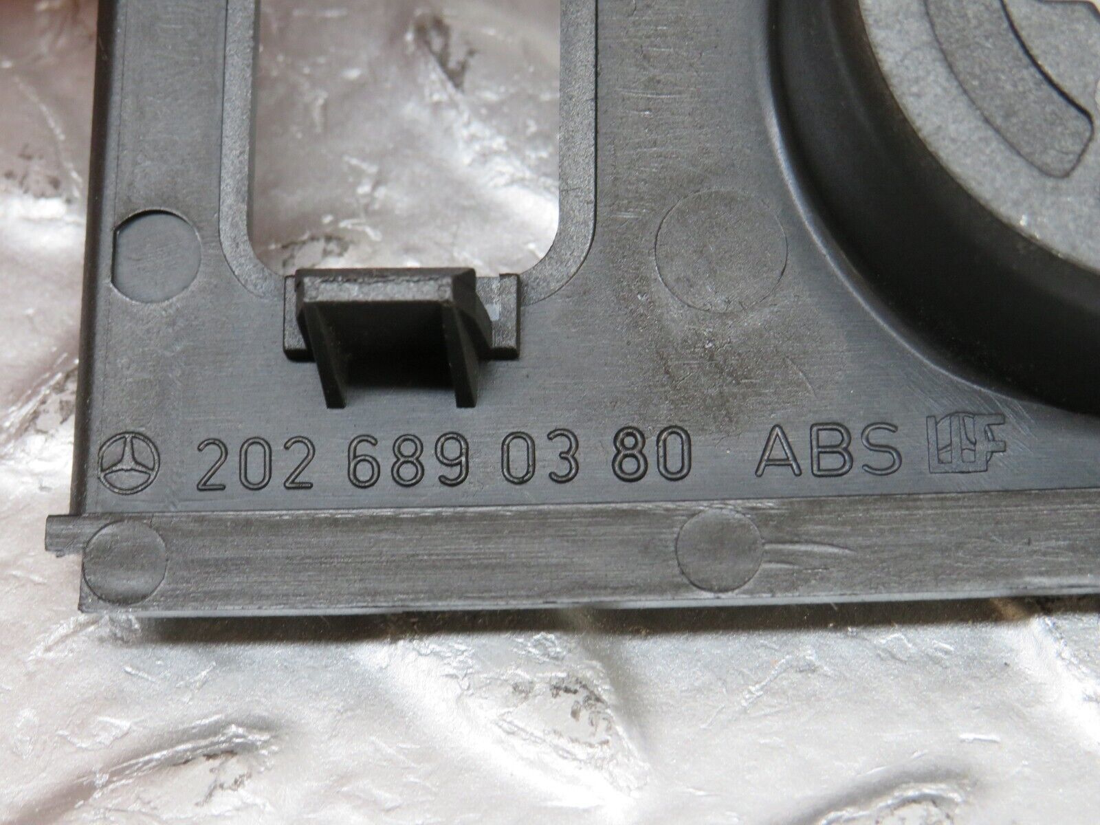 33314 Mercedes-Benz W202 C180 Headlight Switch Surround Cover 2026890380