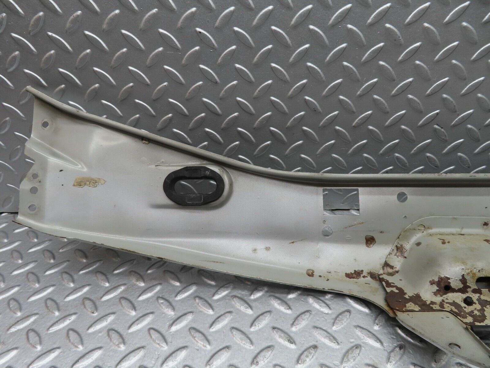 19506 Mercedes-Benz C140 CL420 Coupe Radiator Top Cover Panel 1408170820