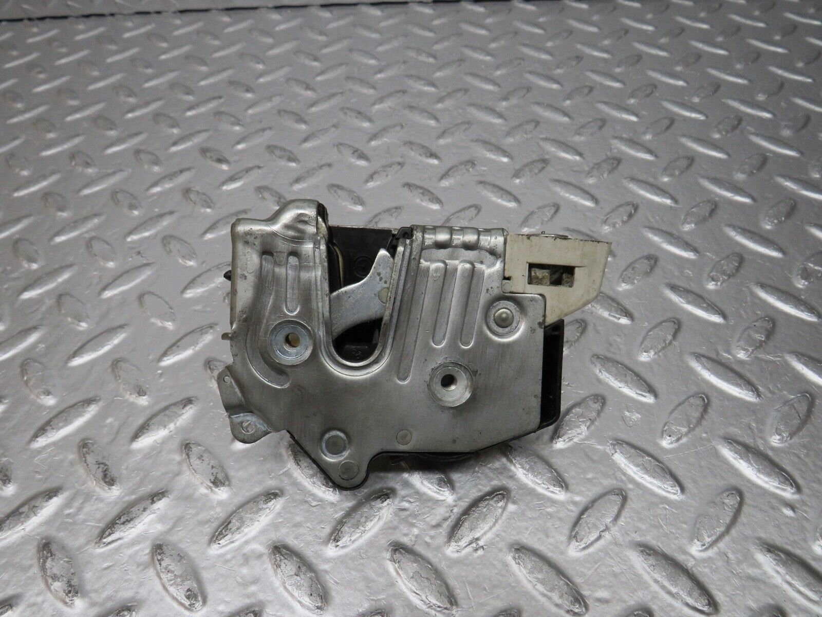 30486 Mercedes-Benz W124 230E Rear Right Door Lock Mechanism