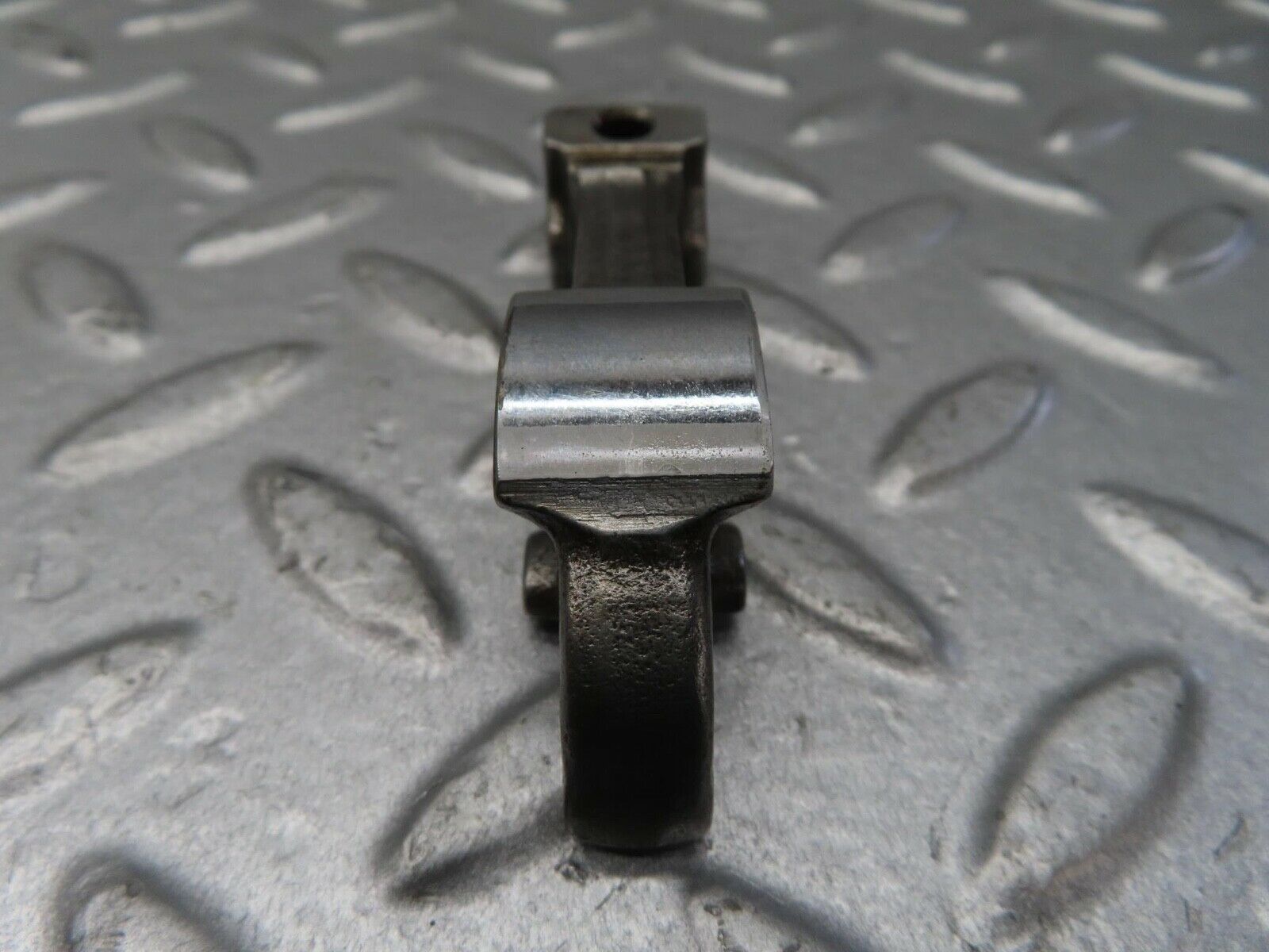 13372 Mercedes-Benz W111 230S Valve Rocker Arm With Retaining Spring