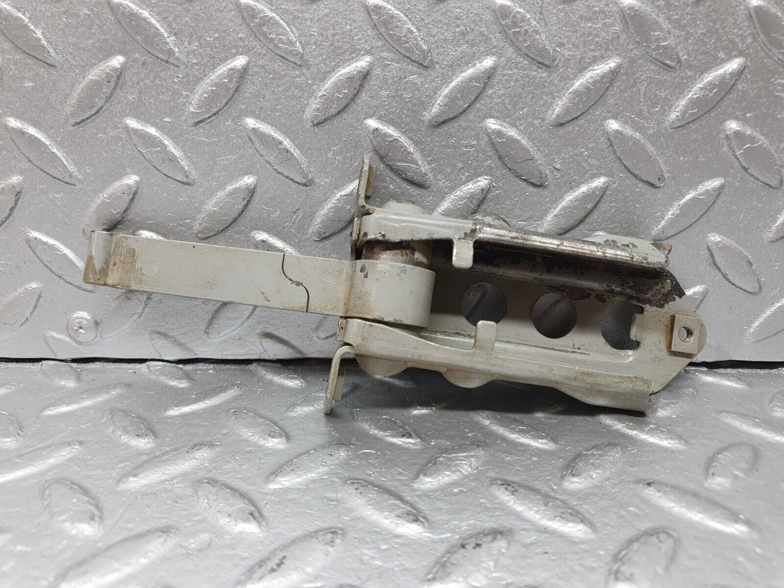 41539 Mercedes-Benz W124 200E Door Safety Check Strap