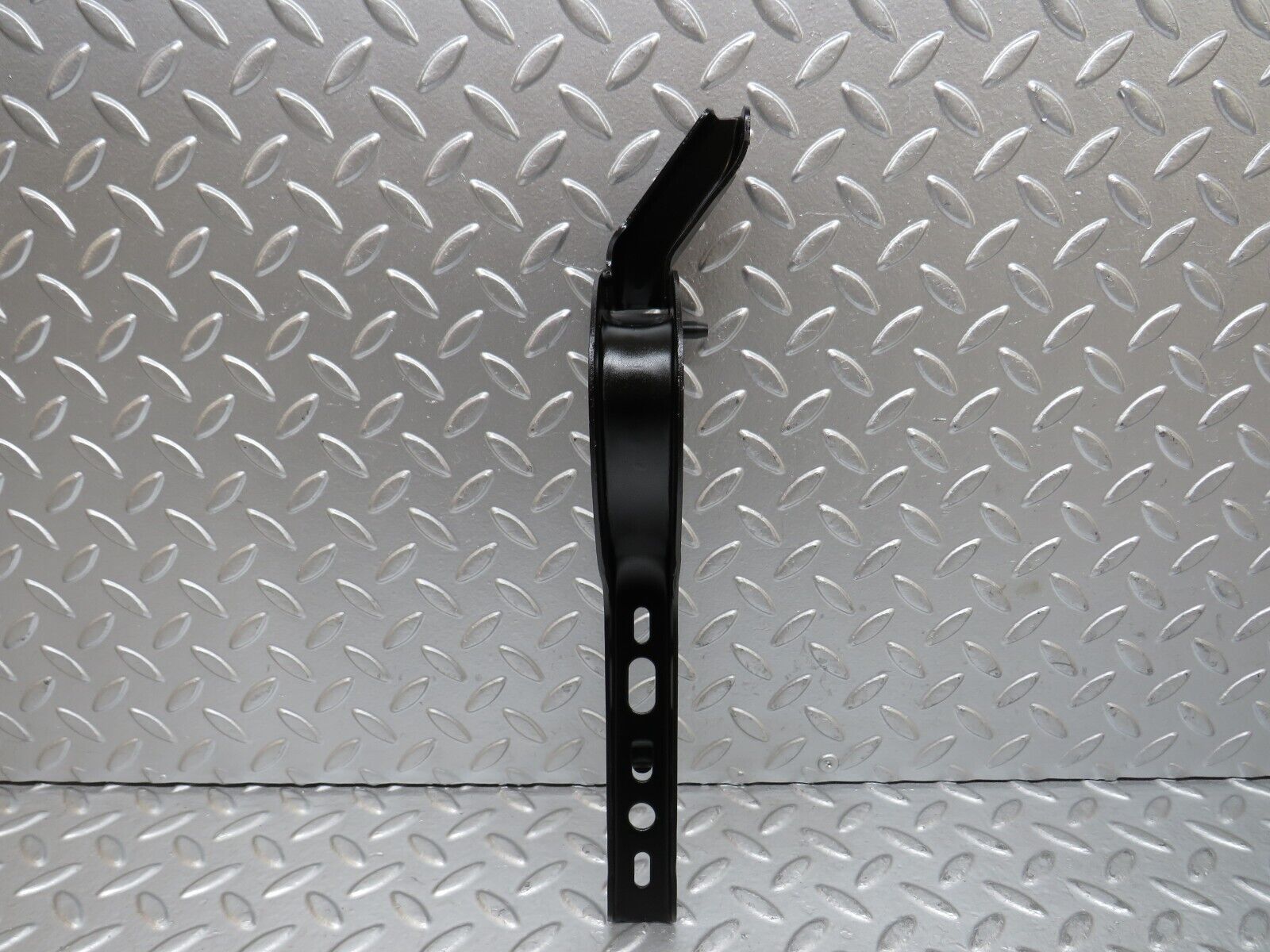 27917 Mercedes-Benz W123 280E Trunk Lid Hinge Left 1237500187