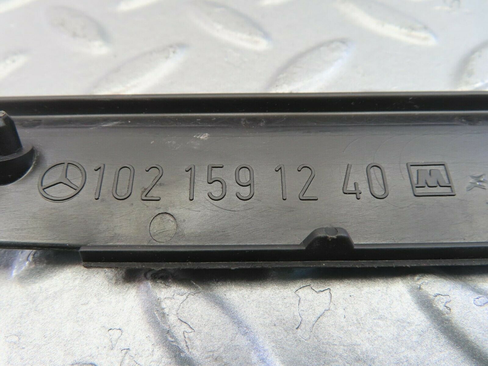 10041 Mercedes-Benz C123 230CE Coupe Distributor Plug Protective Cap 1021591240